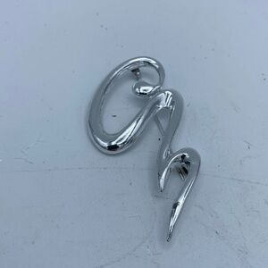 VTG 80’s silvertone squiggle brooch pin 3”